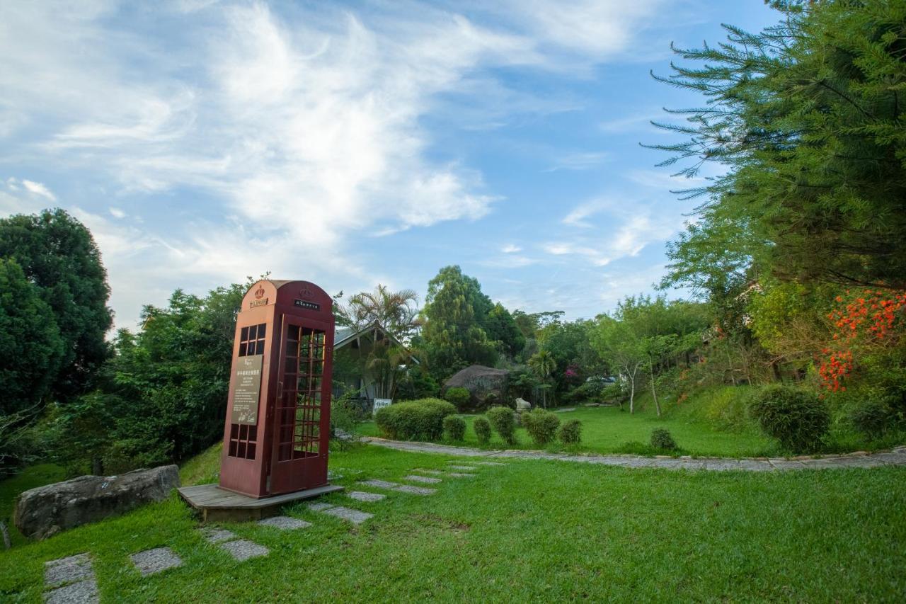 Upon The Hill Apartment Zhudong Exterior photo